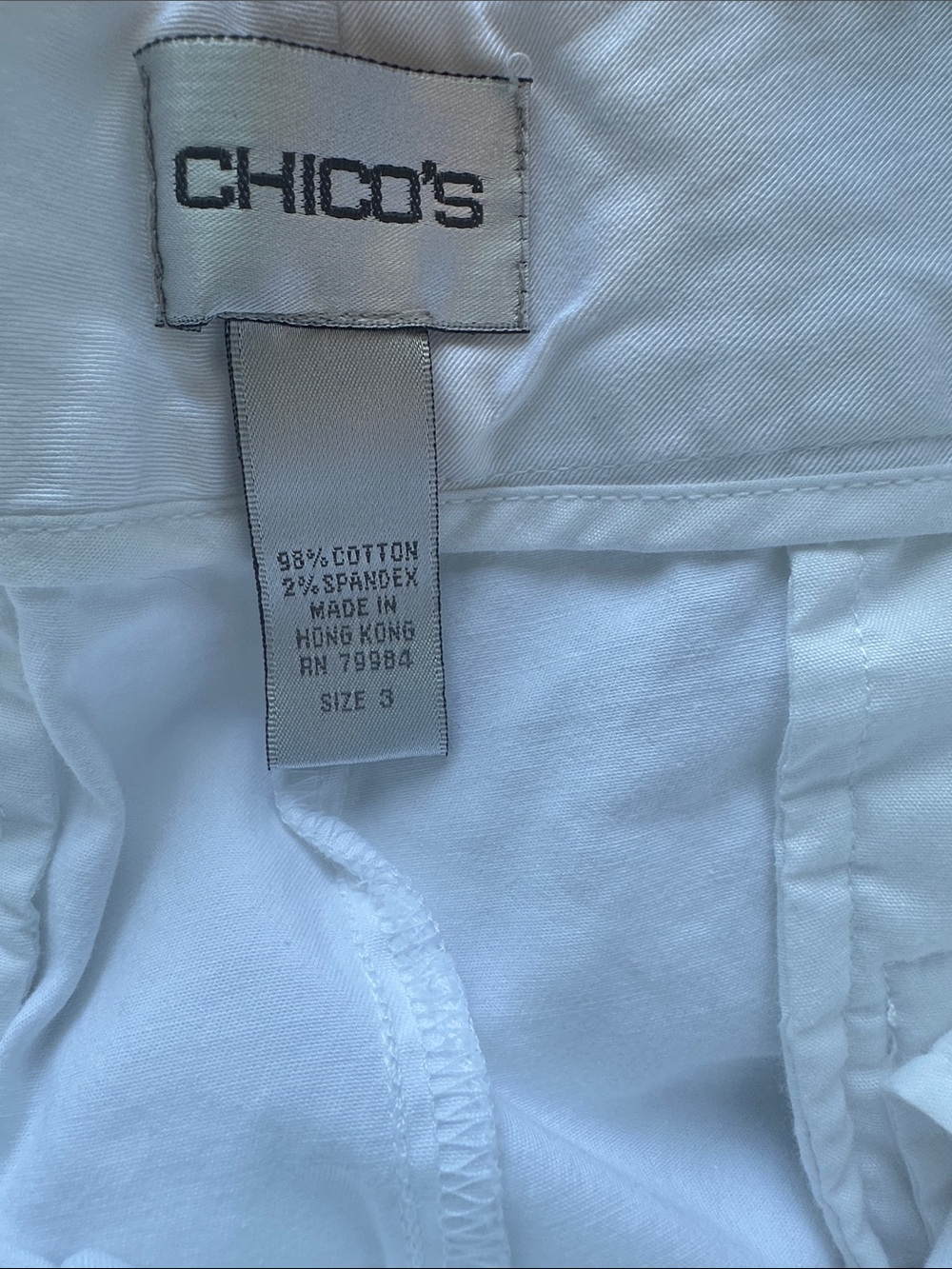 Chico's Women's White Bermuda Capris Chico’s Size 3 US Size 16/XL - Picture 2 of 7